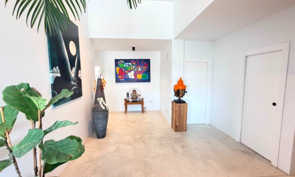 Reventa - Villa / Casa - Pinoso
