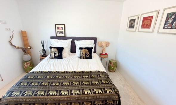 Reventa - Villa / Casa - Pinoso