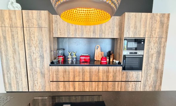 Reventa - Villa / Casa - Pinoso