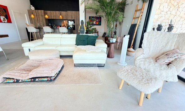 Reventa - Villa / Casa - Pinoso