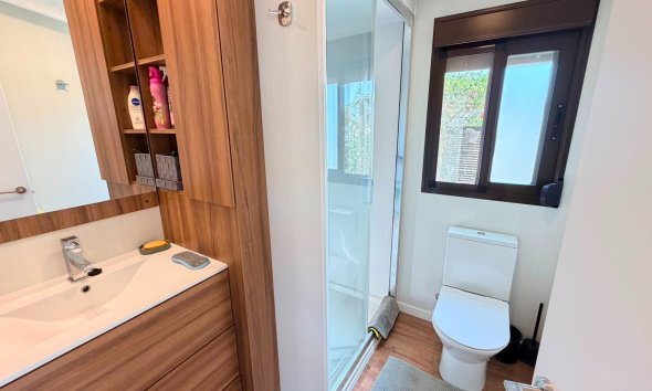 Reventa - Villa / Casa - Pinoso