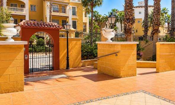 Resale - Apartment - Torrevieja - Playa de los Locos