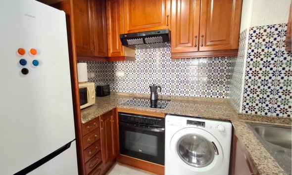 Resale - Apartment - Torrevieja - Playa de los Locos