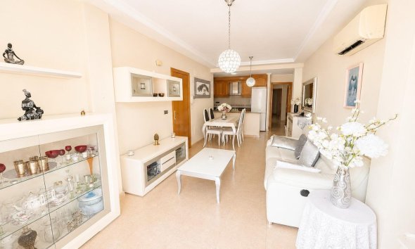 Resale - Apartment - Torrevieja - Playa del Cura