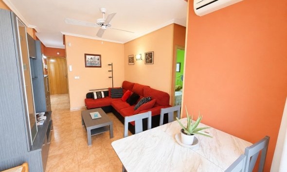 Resale - Apartment - Torrevieja - Estacion de autobuses