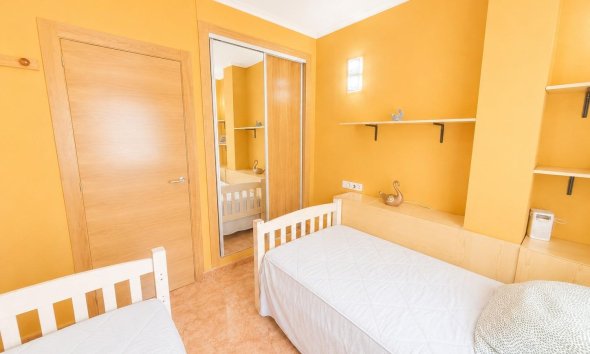 Resale - Apartment - Torrevieja - Estacion de autobuses