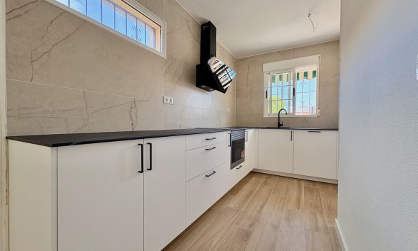 Resale - Villa - Orihuela - Los Balcones