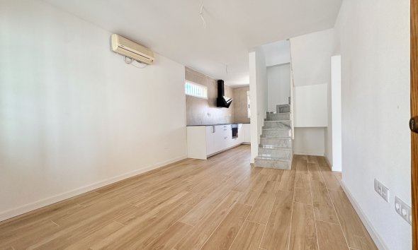 Resale - Villa - Orihuela - Los Balcones