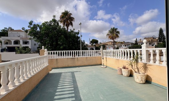 Resale - Villa - Orihuela - Los Balcones