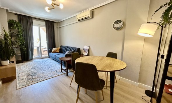 Resale - Apartament / Duplex - Torrevieja