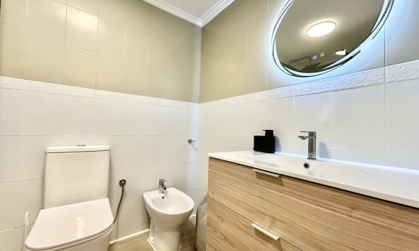 Resale - Apartament / Duplex - Torrevieja