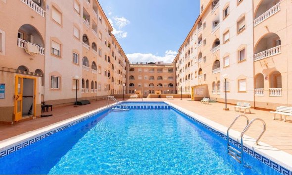 Resale - Apartament / Duplex - Torrevieja