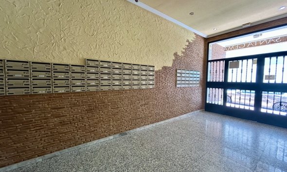 Resale - Apartament / Duplex - Torrevieja