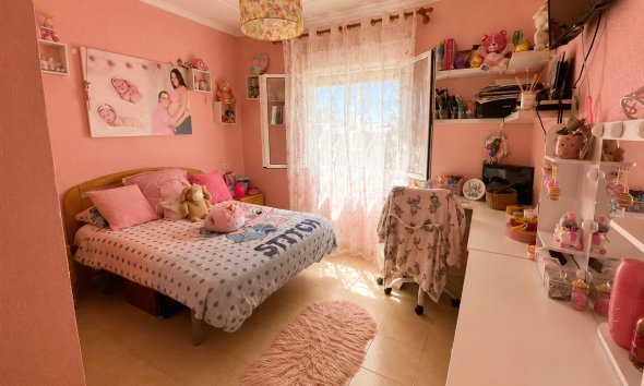 Resale - Villa - Torrevieja - La Siesta