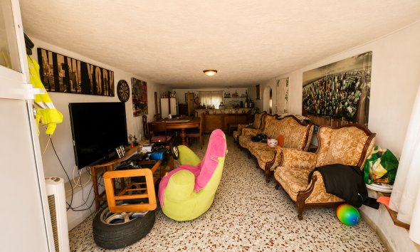 Resale - Villa - Torrevieja - La Siesta