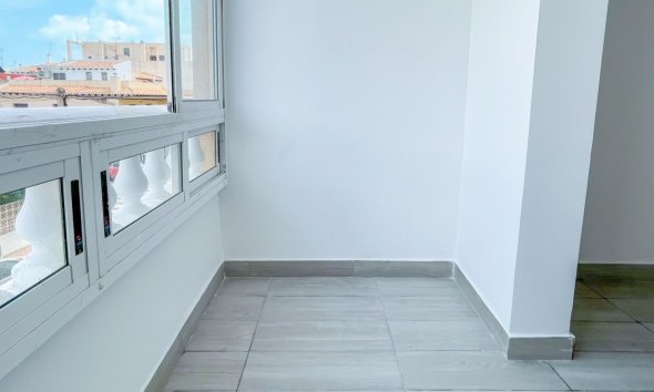 Resale - Apartament / Duplex - Torrevieja