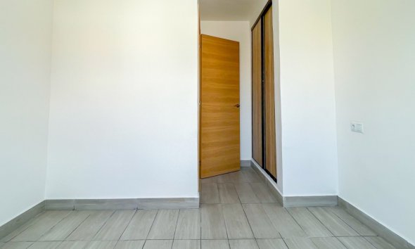 Resale - Apartament / Duplex - Torrevieja