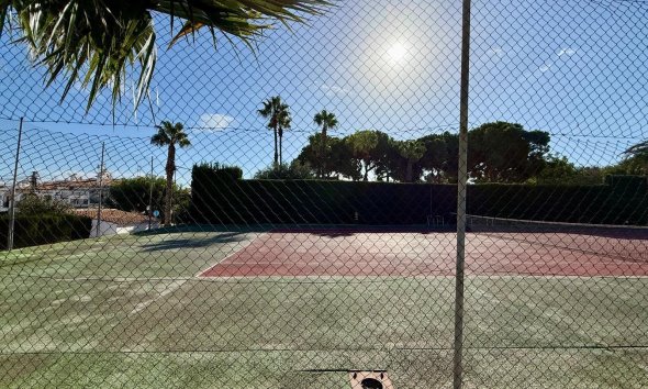 Resale - Apartment - Torrevieja - Los Balcones