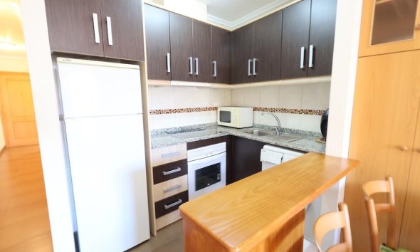 Resale - Apartment - Torrevieja - Centro