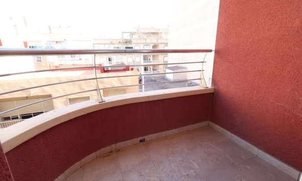 Resale - Apartment - Torrevieja - Centro
