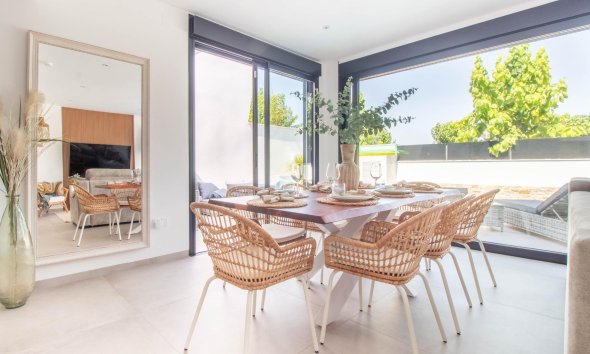 Resale - Terraced house / Townhouse - Santiago de la Ribera - zona san blas
