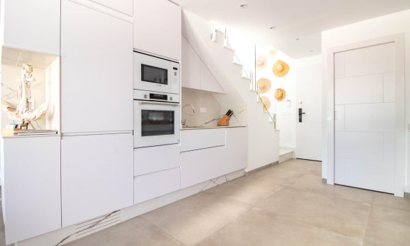 Resale - Terraced house / Townhouse - Santiago de la Ribera - zona san blas