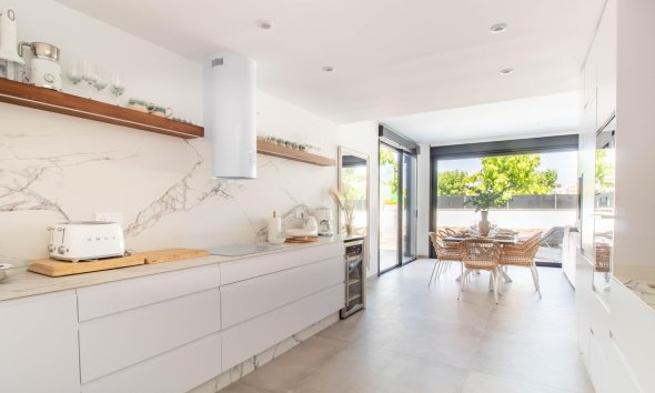 Resale - Terraced house / Townhouse - Santiago de la Ribera - zona san blas