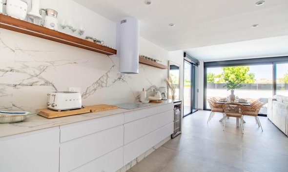Resale - Terraced house / Townhouse - Santiago de la Ribera - zona san blas