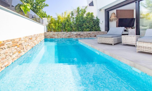 Resale - Terraced house / Townhouse - Santiago de la Ribera - zona san blas