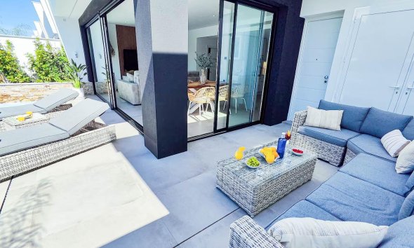 Resale - Terraced house / Townhouse - Santiago de la Ribera - zona san blas