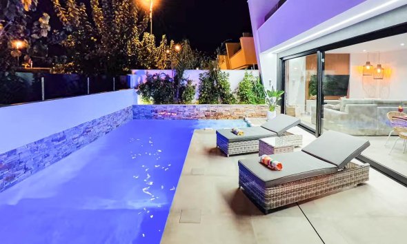 Resale - Terraced house / Townhouse - Santiago de la Ribera - zona san blas
