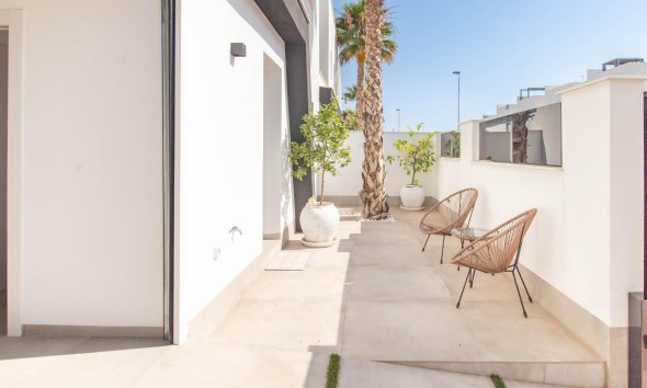 Resale - Terraced house / Townhouse - Santiago de la Ribera - zona san blas