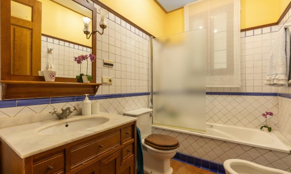 Resale - Villa - Torrevieja - La Veleta