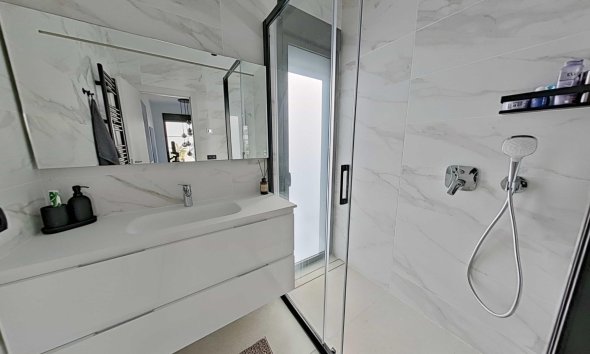 Resale - Villa - Orihuela - Las Colinas Golf