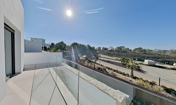 Resale - Villa - Orihuela - Las Colinas Golf