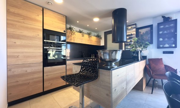 Resale - Apartment - Orihuela Costa - Los Dolses