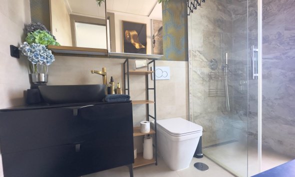 Resale - Apartment - Orihuela Costa - Los Dolses