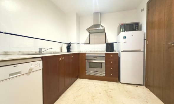 Resale - Apartment - Torrevieja - Punta Prima