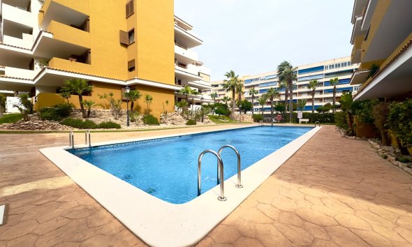 Resale - Apartment - Torrevieja - Punta Prima