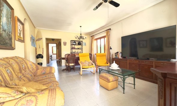 Resale - Villa - Orihuela Costa - La Zenia