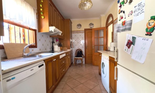 Resale - Villa - Orihuela Costa - La Zenia