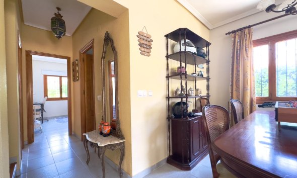 Resale - Villa - Orihuela Costa - La Zenia