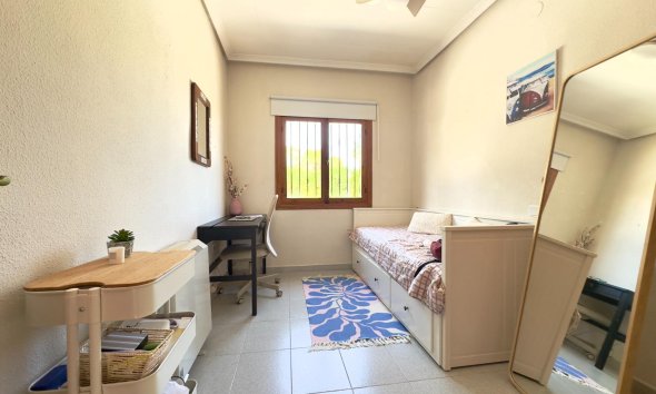 Resale - Villa - Orihuela Costa - La Zenia