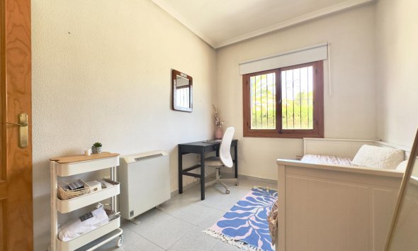 Resale - Villa - Orihuela Costa - La Zenia