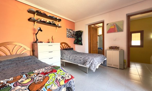 Resale - Villa - Orihuela Costa - La Zenia