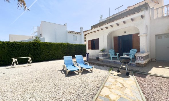 Resale - Villa - Orihuela Costa - La Zenia