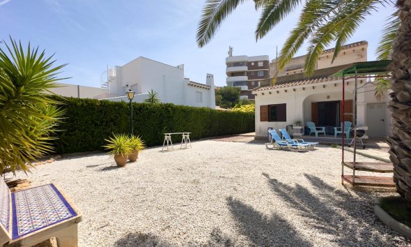 Resale - Villa - Orihuela Costa - La Zenia