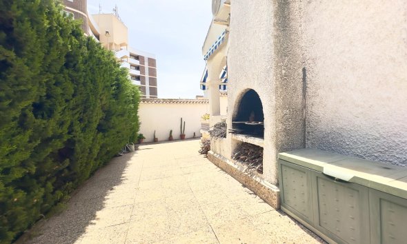 Resale - Villa - Orihuela Costa - La Zenia