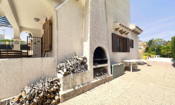 Resale - Villa - Orihuela Costa - La Zenia