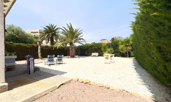 Resale - Villa - Orihuela Costa - La Zenia